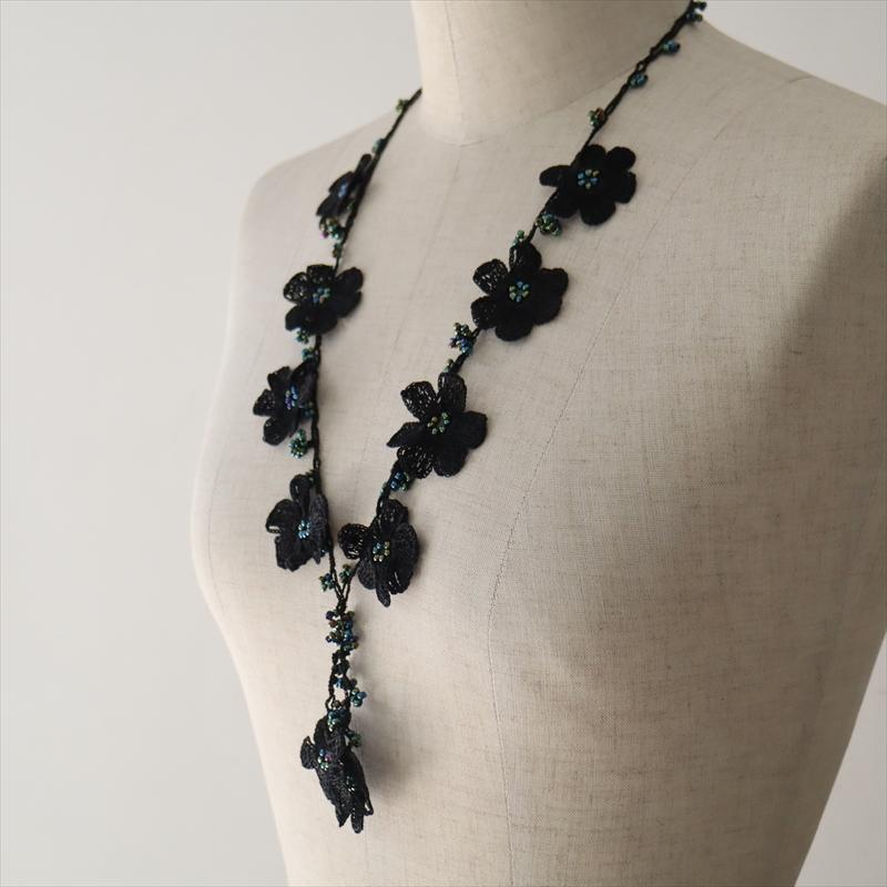 トルコのレース「オヤ」ネックレスかぎ針編みのトゥオヤ  パパテヤ ブラック |  | 01