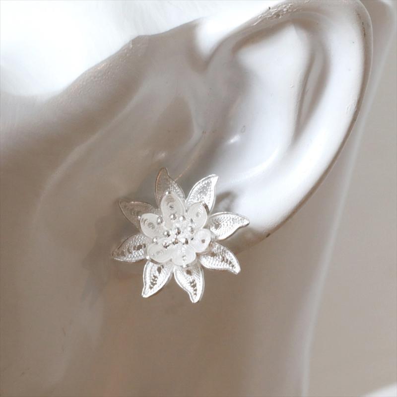 シルバーピアス Silver925 南トルコの伝統工芸　テルキャリ 立体的なフラワーモチーフ Telkari Siliver earring, Turkish Handmade　 |  | 04