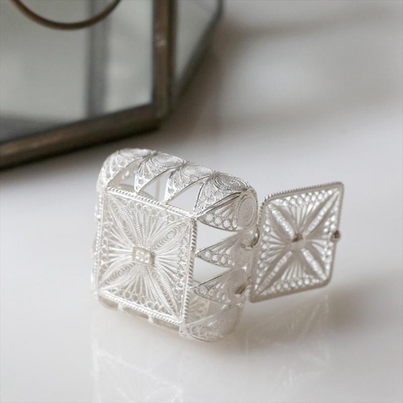 南トルコの伝統工芸　テルキャリ・ジュエリーボックス/ピルケース Silver925 Telkari Siliver, Turkish Handmade 銀線細工 |  | 03
