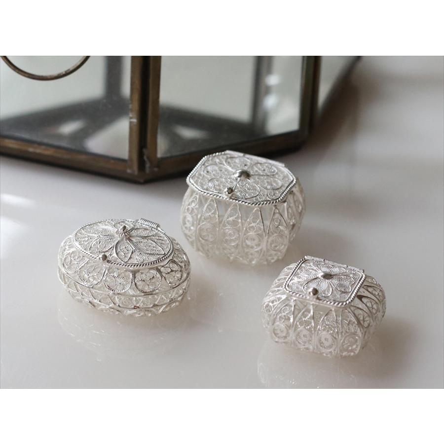 南トルコの伝統工芸　テルキャリ・ジュエリーボックス/ピルケース Silver925 Telkari Siliver, Turkish Handmade 銀線細工 |  | 05