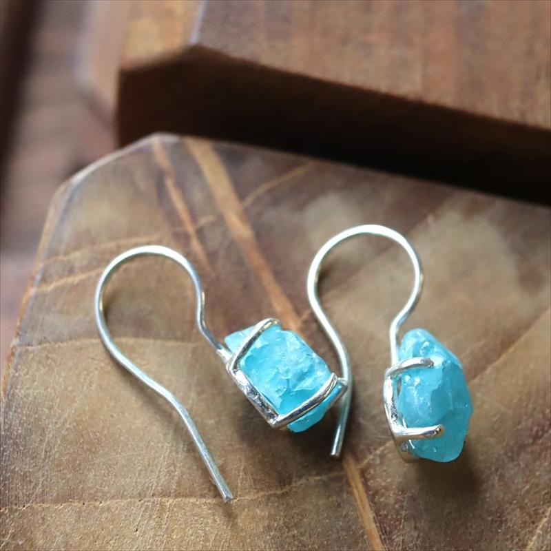 ブルーアパタイト ラフカットピアス Jaipur ジャイプールジュエリー silver925 |  | 02