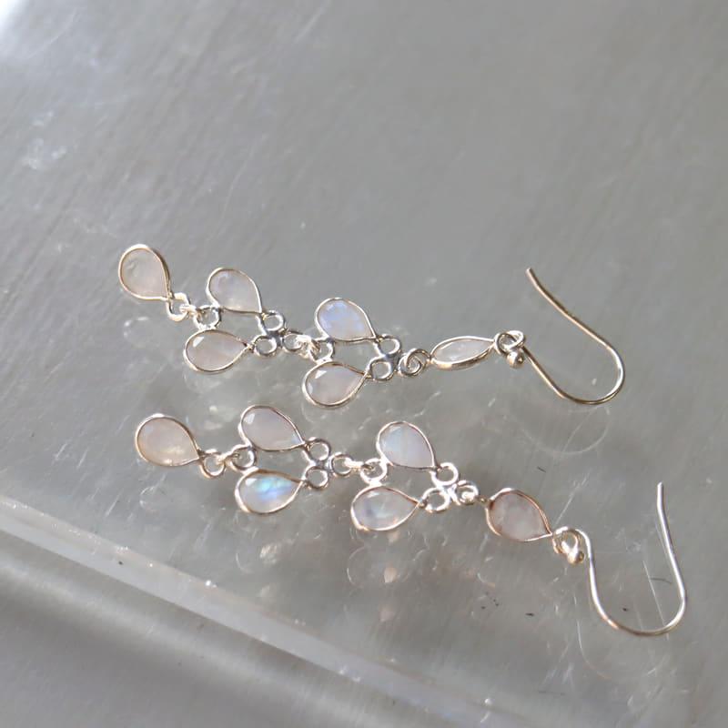 レインボームーンストーンピアス Jaipur ジャイプールジュエリー silver925 |  | 02