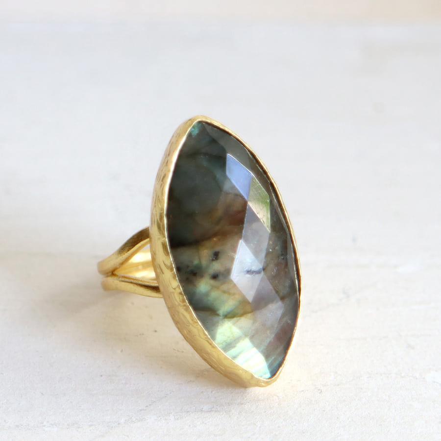 アルサメイア・アーモンド形ラブラドライトリング 22Kゴールドプレーテッド トルコジュエリー | ブランド登録なし | 01