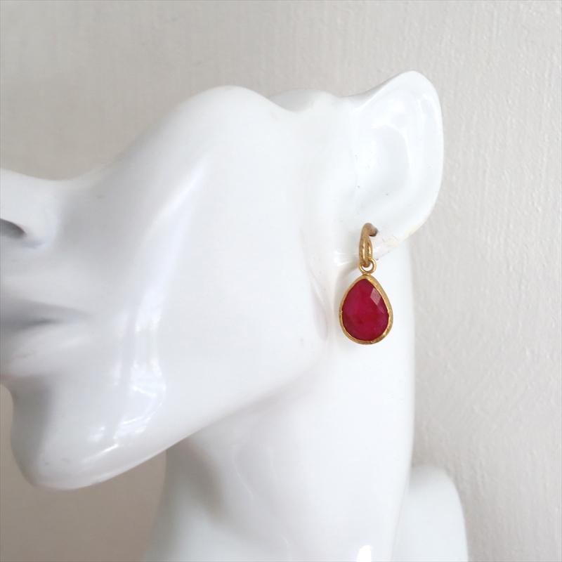 アルサメイア フープ ピアス 揺れるドロップ形 ルビー |  | 02