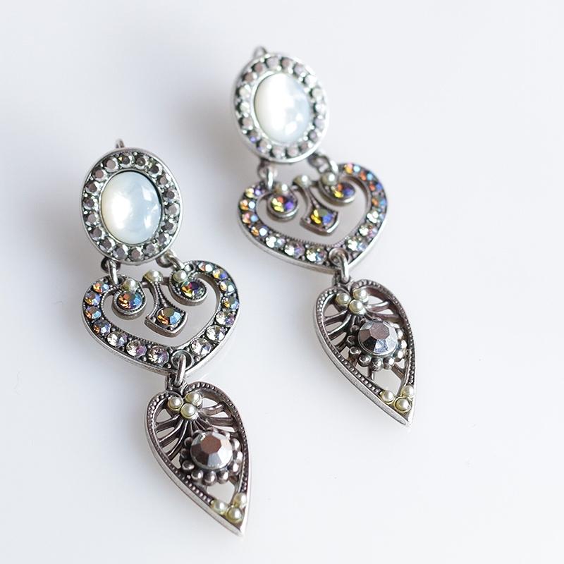 マリアナ Mariana Spirit of Design/イスラエル・コスチュームジュエリー スワロフスキーガラスビーズ・ピアス |  | 01