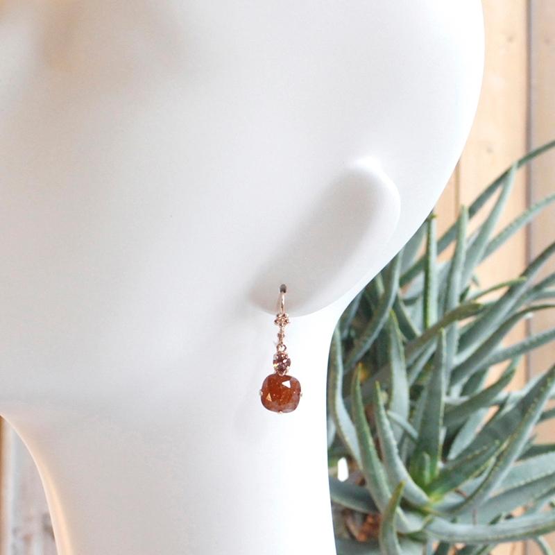 マリアナ Live in Color/ピアス イスラエル・コスチュームジュエリー スワロフスキーガラスビーズ ひと粒 |  | 04