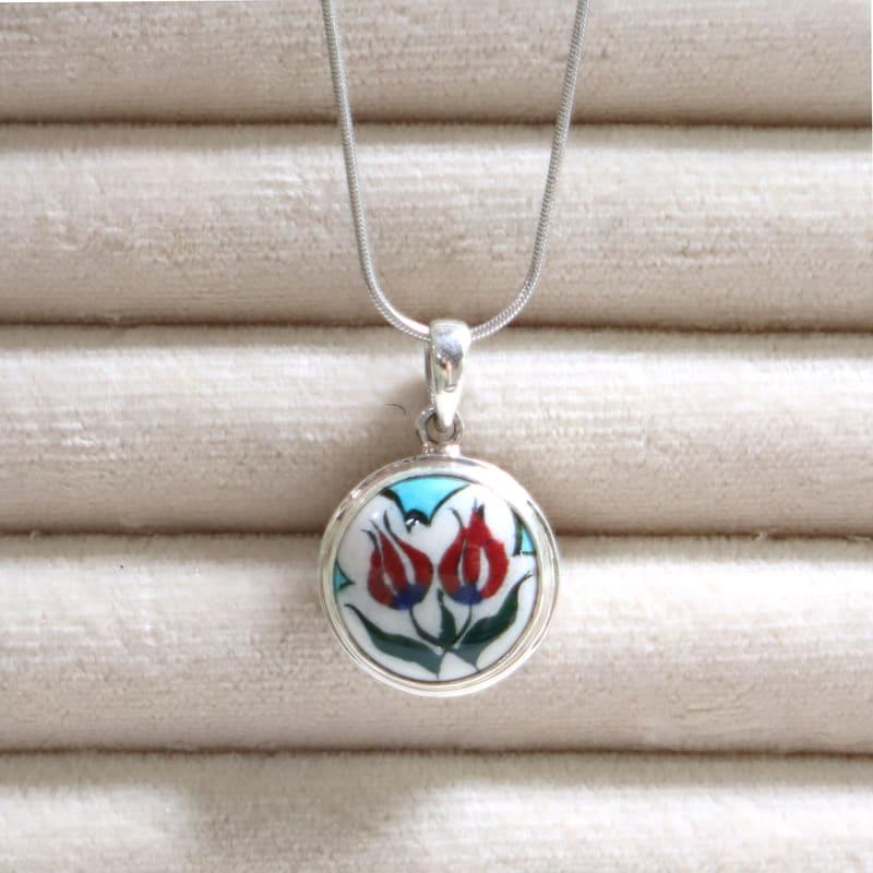 キュタフヤ陶器 シルバーペンダント 赤いチューリップ |  | 04