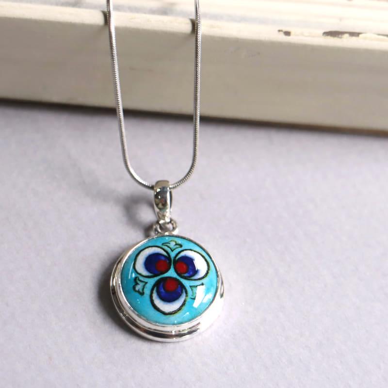 キュタフヤ陶器 シルバーペンダント チンターマニ | 