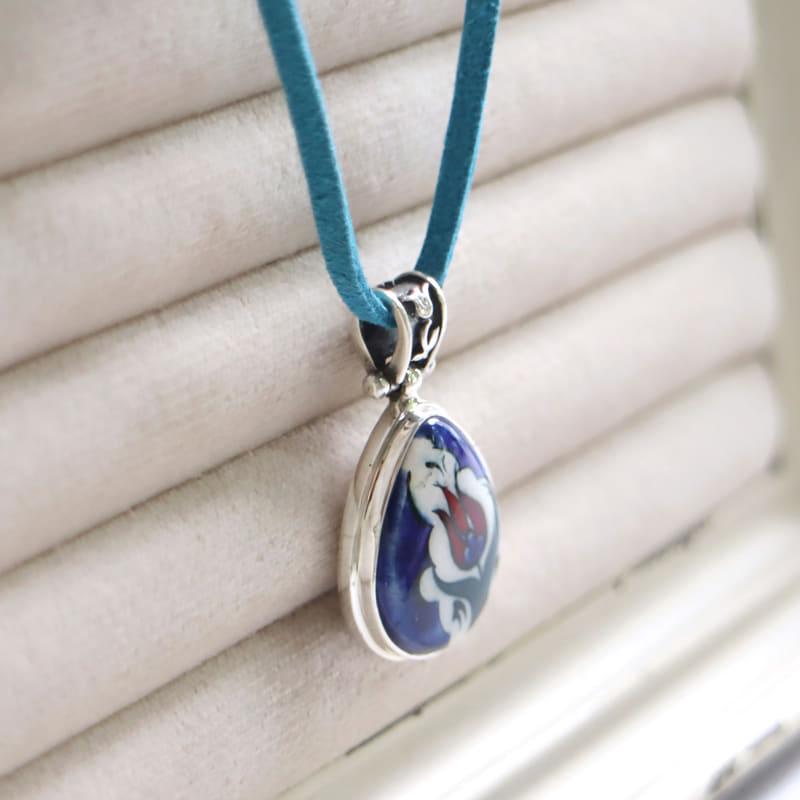 キュタフヤ陶器 シルバーペンダント 赤いチューリップ　ドロップ形 |  | 03