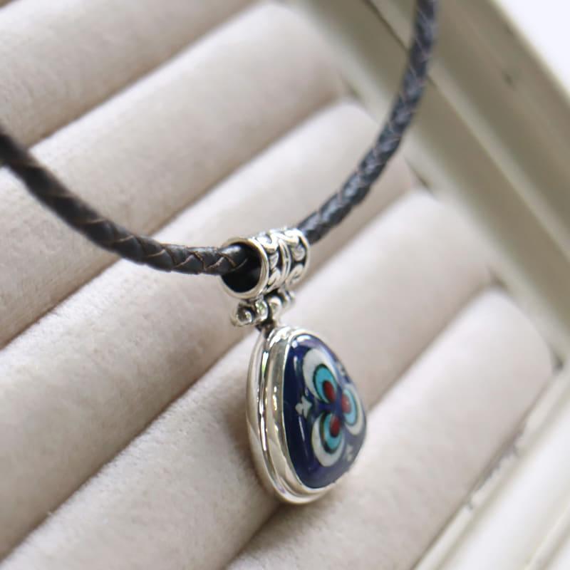 キュタフヤ陶器 シルバーペンダント チントマニ |  | 03