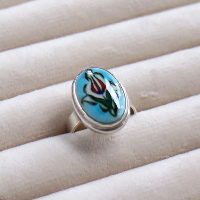 キュタフヤ陶器 シルバーリング 15号 赤いチューリップ　オーバル |  | 02