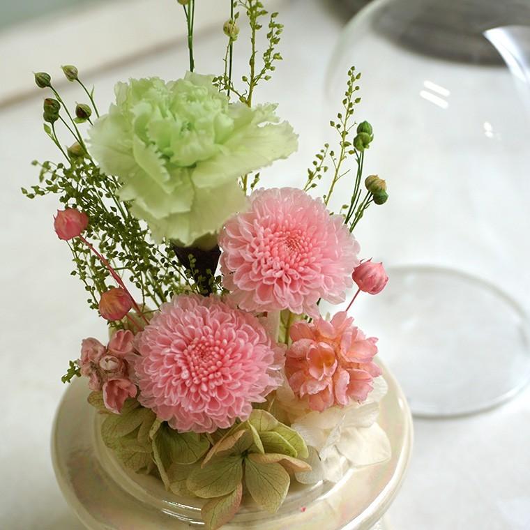 初盆 新盆 仏花 対デザイン セット 輪菊 ガラス ドーム プリザーブドフラワー お供え花 仏壇用 ブリザードフラワー 法事 供花 お彼岸 法要 ガラスドーム対|ampoule-shop|02