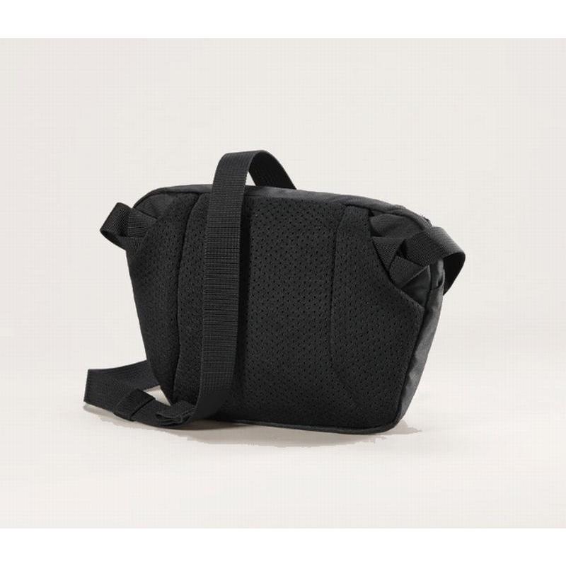 【極美品・希少】ARC'TERYX マンティス1 ウエストパック ブラック ARC'TERYX（アークテリクス） ARC TERYX マンティス1ウェストパック