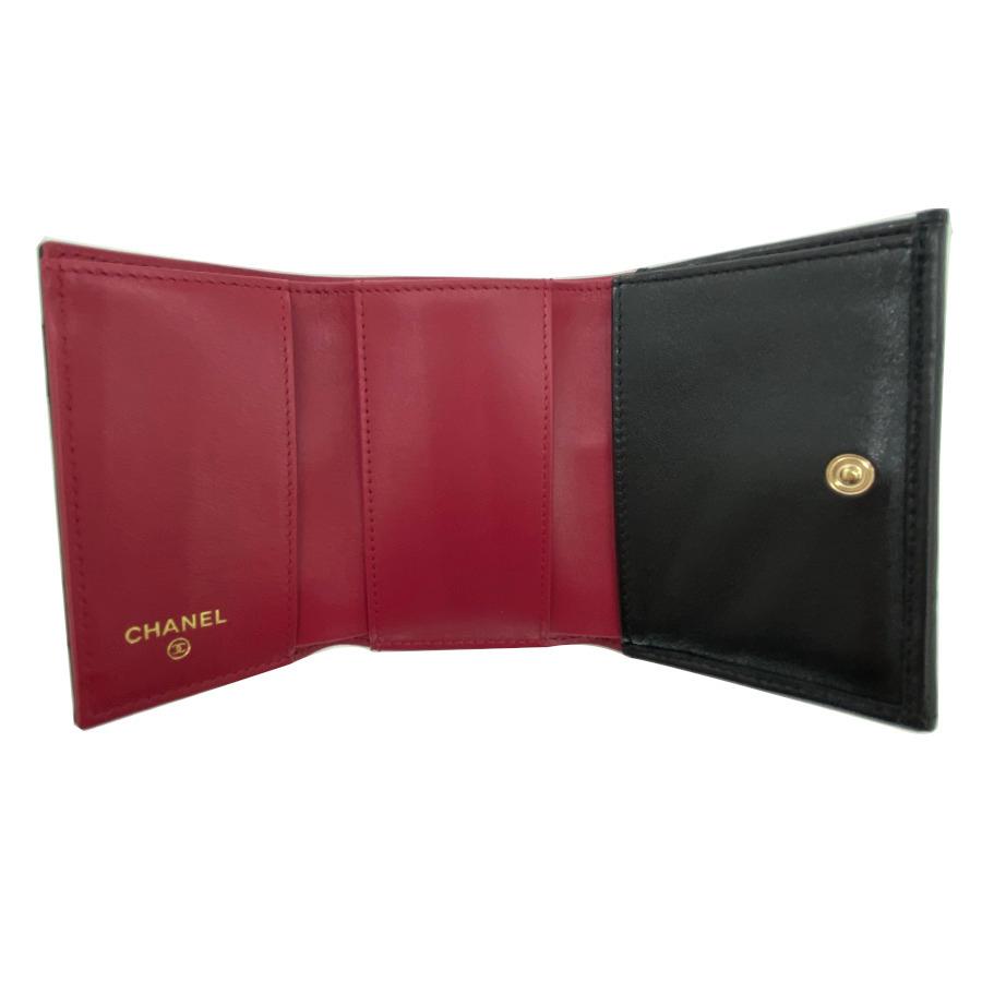 新品 シャネル CHANEL 三つ折り財布 ミニ財布 19 ナインティーン  