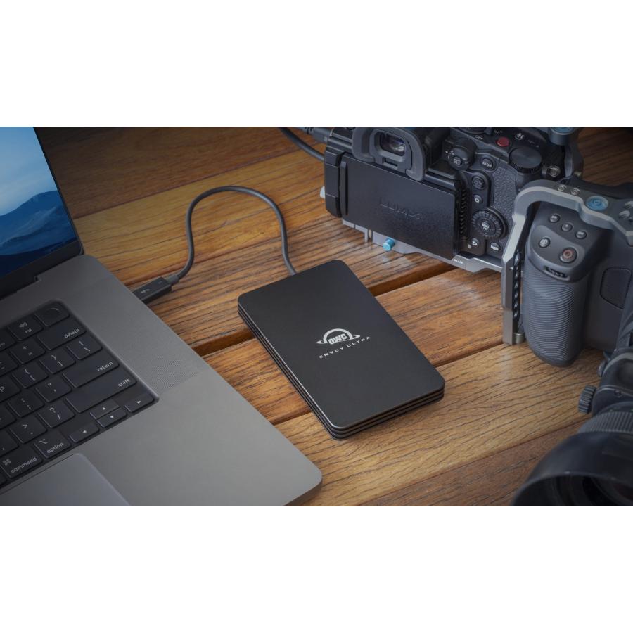防塵・防水仕様 Thunderbolt 5対応 超高速ポータブルSSD OWC Envoy Ultra 2.0TB |  | 03