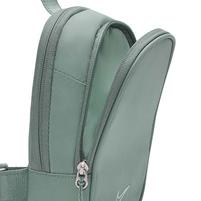 ナイキ(NIKE) 2025 HO ユニセックス スポーツウェア コミュート クロスボディバッグ 1L ウエストポーチ FZ6133-364 クレーグリーン×スチーム(25y12m) | NIKE | 05