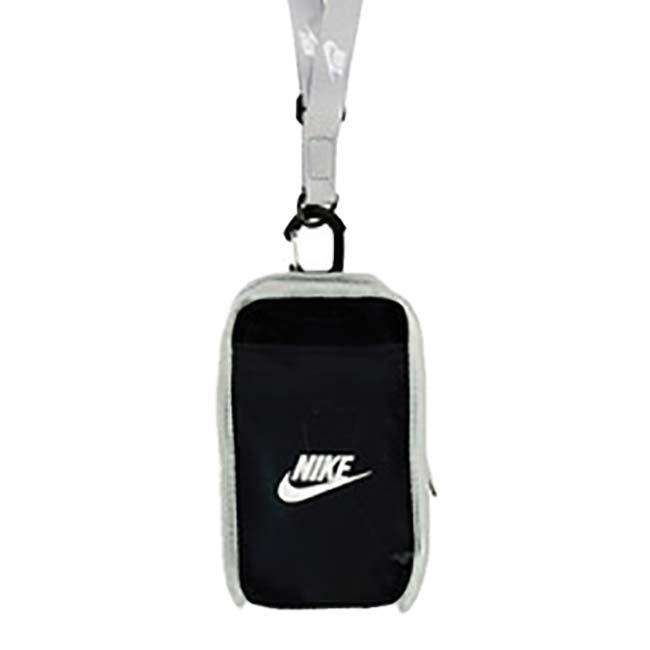 ナイキ(NIKE) CLUB クラブ フォーンクロスボディ スマホケース ポーチ NW0008-007マットシルバー(24y7m) | NIKE