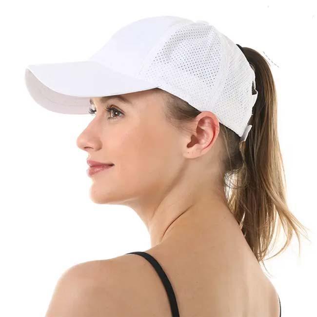 ロゴなし どのブランドのウェアにも合わせやすい テニス馬鹿 レディース ポニーテール メッシュキャップ マジックテープアジャスター TE179995(24y4m) |  | 03