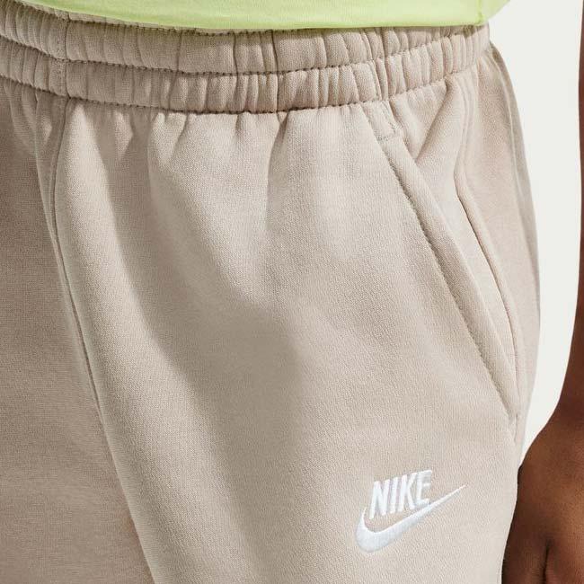 ナイキ(NIKE) 2026 SP ジュニア スポーツウエア クラブ フリース ジョガーパンツ ロングパンツ FD3008-236 クリームII×ホワイト(26y1mトレーニング) | NIKE | 02