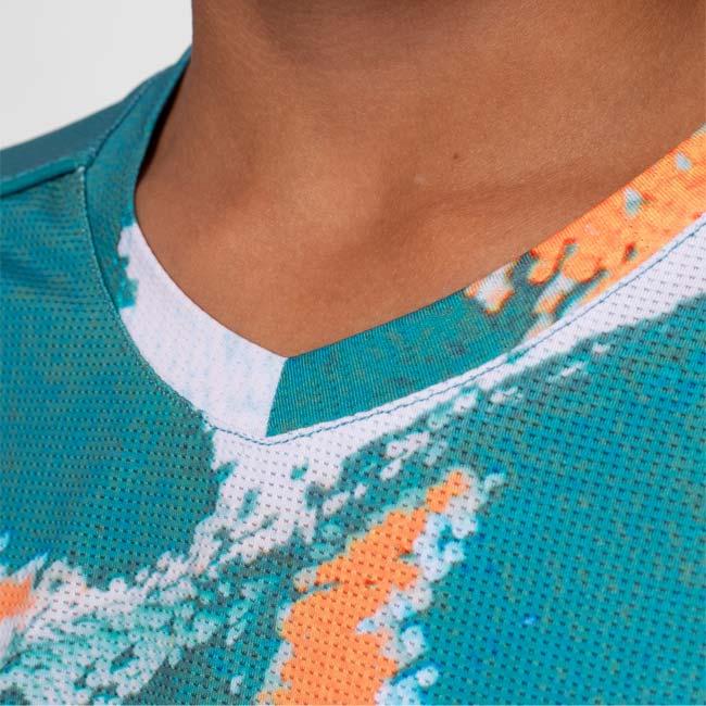 BIDI BADU(ビディバドゥ) 2025n SP ジュニア(ボーイズ) MELBOURNE メルボルン 全豪オープン Vネック ゲームシャツ B1620046-PTOR(24y12mテニス用ゲームウェア) |  | 05