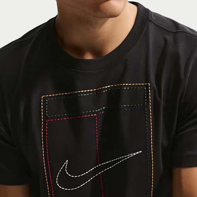 日本サイズ ナイキ(NIKE) 2026 SP メンズ コート ヘリテージ ステッチ刺繍ロゴ 半袖Tシャツ IH2086-010 ブラック×ホワイト(26y2mテニス) | NIKE | 02