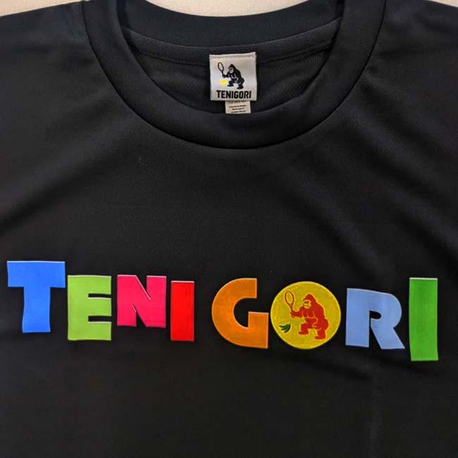 日本サイズ TENIGORI(テニゴリ) 2024 ユニセックス TENIGORI カラフルロゴ ドライ半袖Tシャツ TGMT025(24y6mテニス) |  | 07