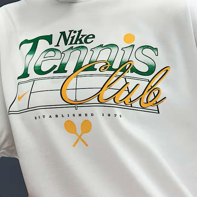 在庫処分特価 日本サイズ ナイキ(NIKE) 2025 FA レディース スポーツウエア AS オーバーサイズド テニスクラブ プリントTシャツ IH8493-133 セイル(25y7mテニス) |  | 02