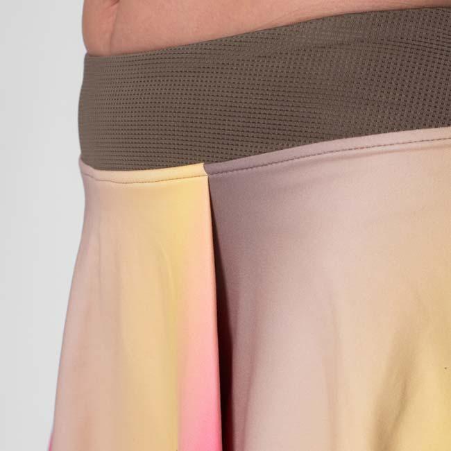 海外サイズ BIDI BADU(ビディバドゥ) 2025 SP レディース スペクトラム プリントウェービー ゲームスコート W1390013-LBWCOYW(25y2mテニス用ゲームウェア) |  | 05