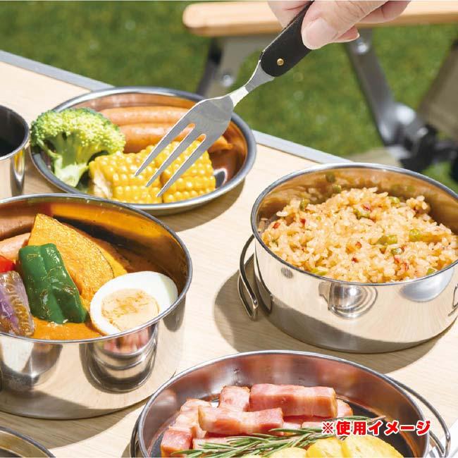 便利な4点セット Montagna(モンターナ) ツール付き折りたたみカトラリーセット スプーン+栓抜き フォーク+缶切り ナイフ 専用袋 HAC4522 ブラック(25y6m) |  | 04