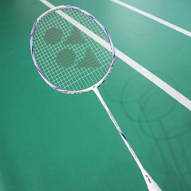 バドミントン 10mm LONGER ヨネックス(YONEX) NANOFLARE 111 ナノフレア111 国内正規品 バドミントンラケット NF-111-104 WH×ラベンダー(26y6m)[AC] | YONEX | 04