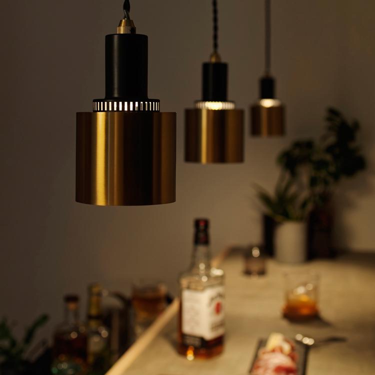 【美品】インターフォルム　照明　※電球なし　ダイニング INTERFORM 電球なし LED対応 ペンダントライト 天井照明