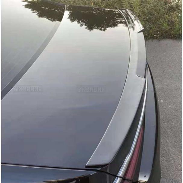 新入荷アイテム 【送料無料】トランクスポイラー 無塗装 リアスポイラー BMW 7シリーズ G11 G12 4ドア 2018-2020