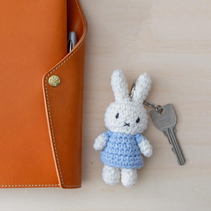 ミッフィー グッズ キーホルダー ぬいぐるみ 編みぐるみ Just Dutch ジャストダッチ キーハンガー おしゃれ 可愛い メラニー Miffy メール便対応可 あなろ インテリア雑貨 通販 Yahoo ショッピング
