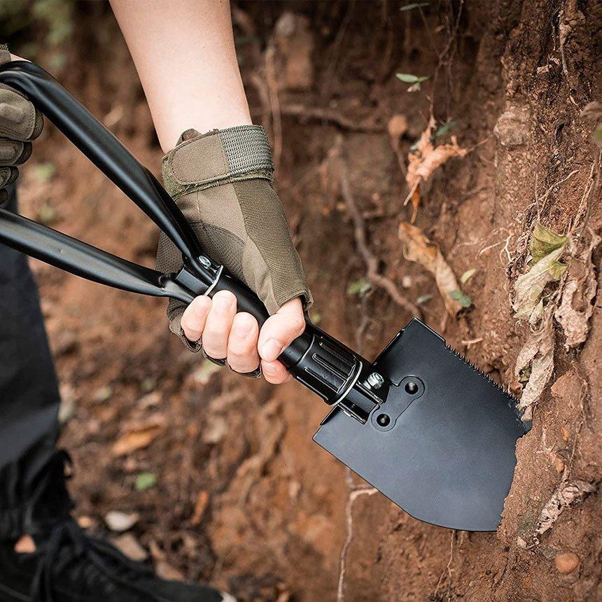 スコップ、つるはし、桑、農業用器具、1山、纏めて、40個くらいあります、