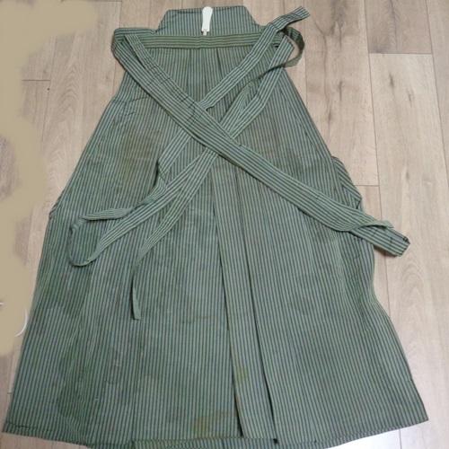 男物袴 中古着物 メンズ袴 緑 冬物正絹 ズボン型はかま ボーダー仙台 
