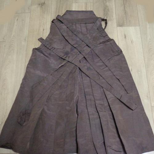 男物袴 ズボン型袴 馬乗り袴 正絹 栗色 一流の品質 剣道合気道 侍コスプレ 武術の稽古 日舞 新撰組 居合