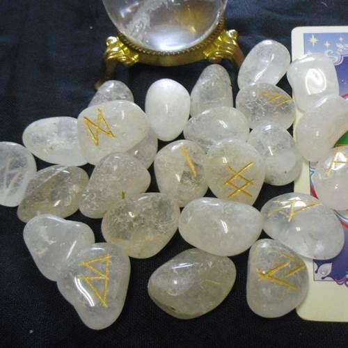 占い ルーンストーンセット 水晶 ルーン文字占い 古代ケルト文字で占う ポーチ付 Uranai2 和服占いインドの店アナルカリ 通販 Yahoo ショッピング