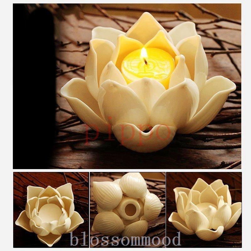 陶器の蓮花の燭台に仏灯を供える#9