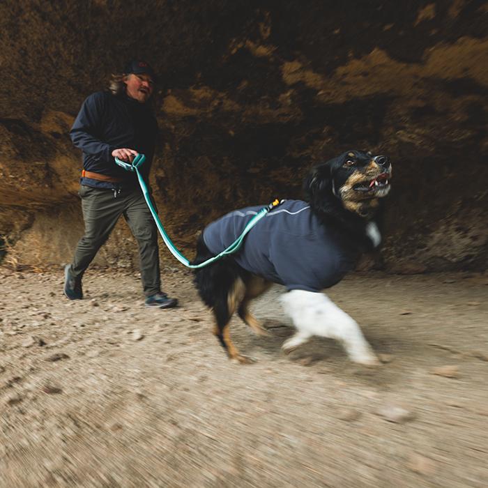 RUFFWEAR｜ラフウェア ローマーロックリーシュ L（2.2-3.4 m） 小型犬 中型犬 大型犬 ショルダーリード ハンズフリー カニクロス ロック付き 国内正規品_1