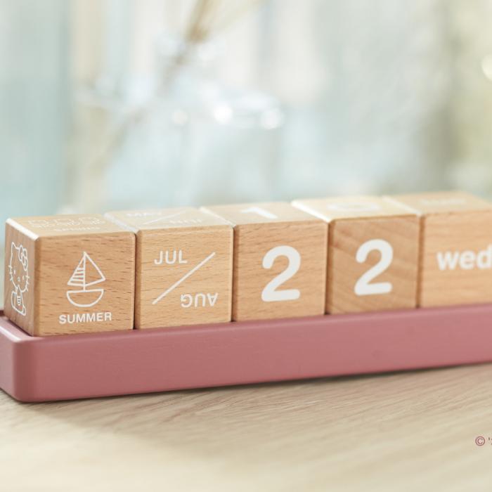 ハローキティ カレンダー 万年カレンダー 木製 卓上 木 ブロック