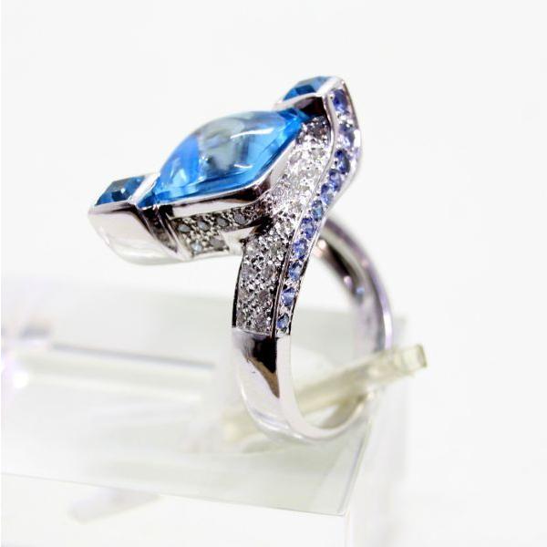 ◎中古美品◎18金WG ブルートパーズ，ダイヤ，サファイア リング 