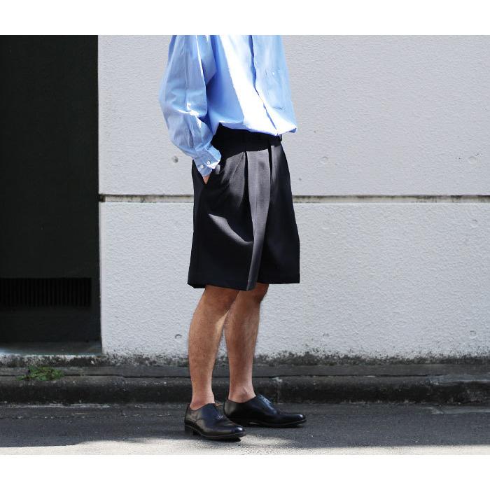 Scye（サイ） HERILL ヘリル ウールサージ タック ショーツ ショート