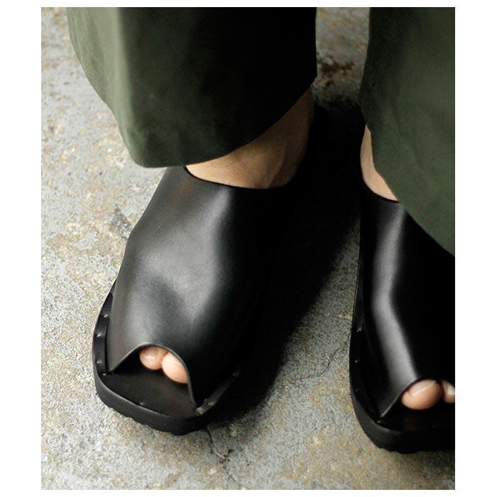 ユッタニューマン KAHTAN ユッタニューマン JUTTA NEUMANN KAHTAN カフタン レザー