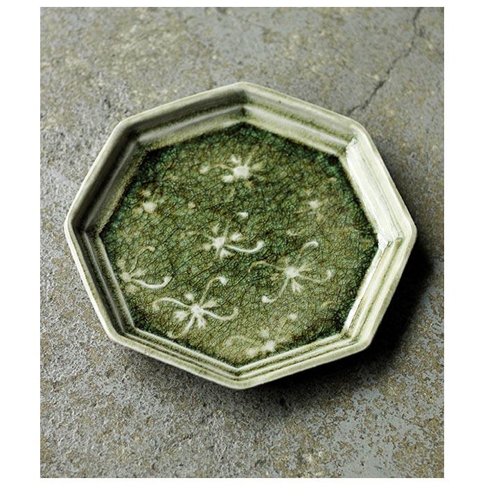 小林哲生 笠間焼 灰釉 八角皿 更紗文様 (KT-1) |  | 02