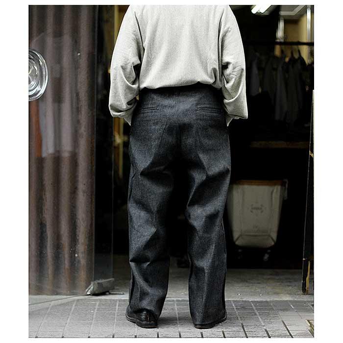 イートウツ E.TAUTZ ブラック デニム デニムパンツ CORE DENIM