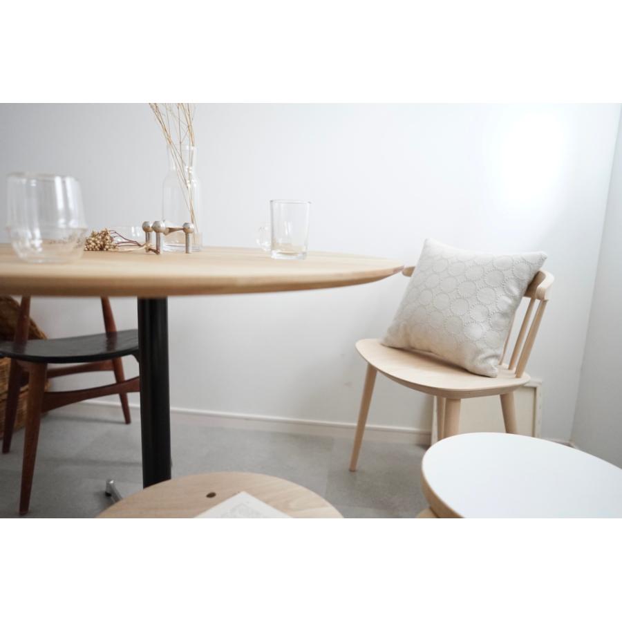 難有り】オシャレ ラウンド カフェテーブル オーク材 丸 ４本脚 北欧 難有り】オシャレ ラウンド カフェテーブル オーク材 丸 4本脚 北欧