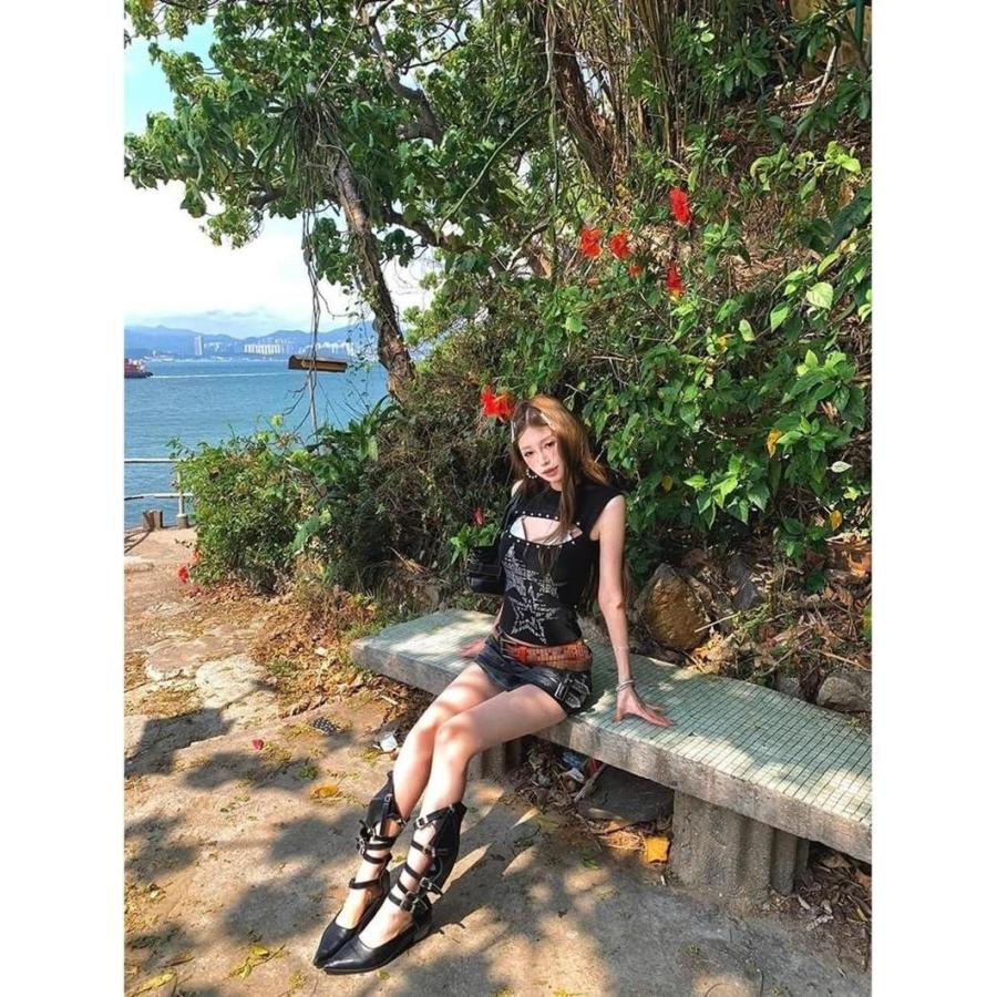 タンクトップ レディース 胸開き クロップド丈 へそ出し セクシー