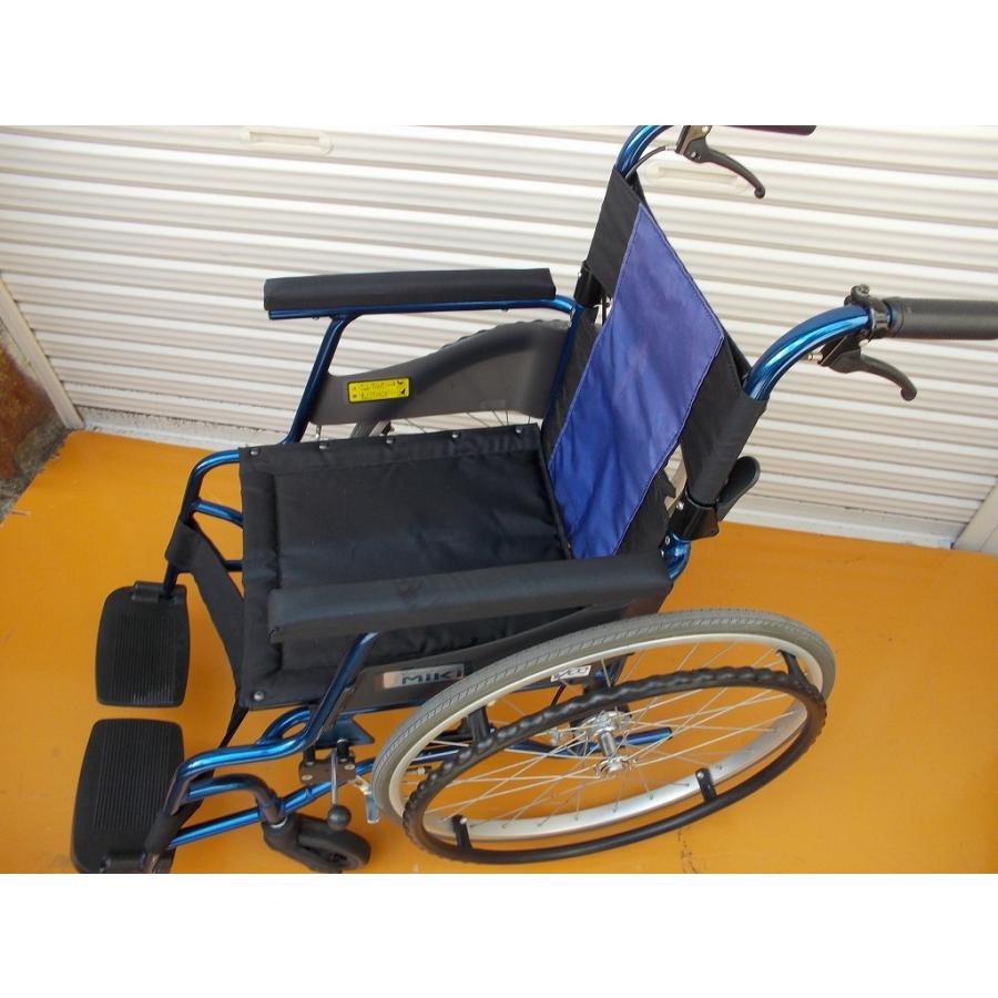 可愛いクリスマスツリーやギフトが Ks 0626 14 Pms 1 自走型 キャリカル 軽量車いす ミキ 車椅子 Creaumayor Cl