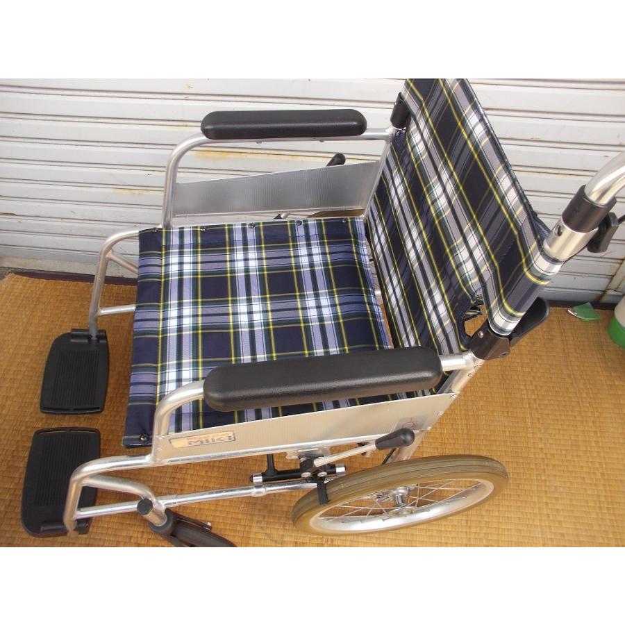 ニューライト 介助式車椅子 品 安心してご注文ください コスメ・香水