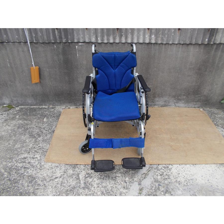 送料無料（一部地域を除く）カワムラサイクル　簡易モジュール車椅子（低床型）　KZ20-42　　　ts-26-0330-07 TS-25-0428-03 カワムラサイクル 簡易モジュール車椅子（低床型） KZ20